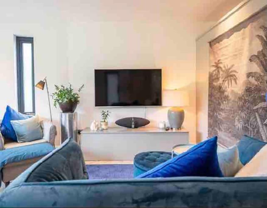 Apartment Beautiful Garden With Private Patio And Garden View